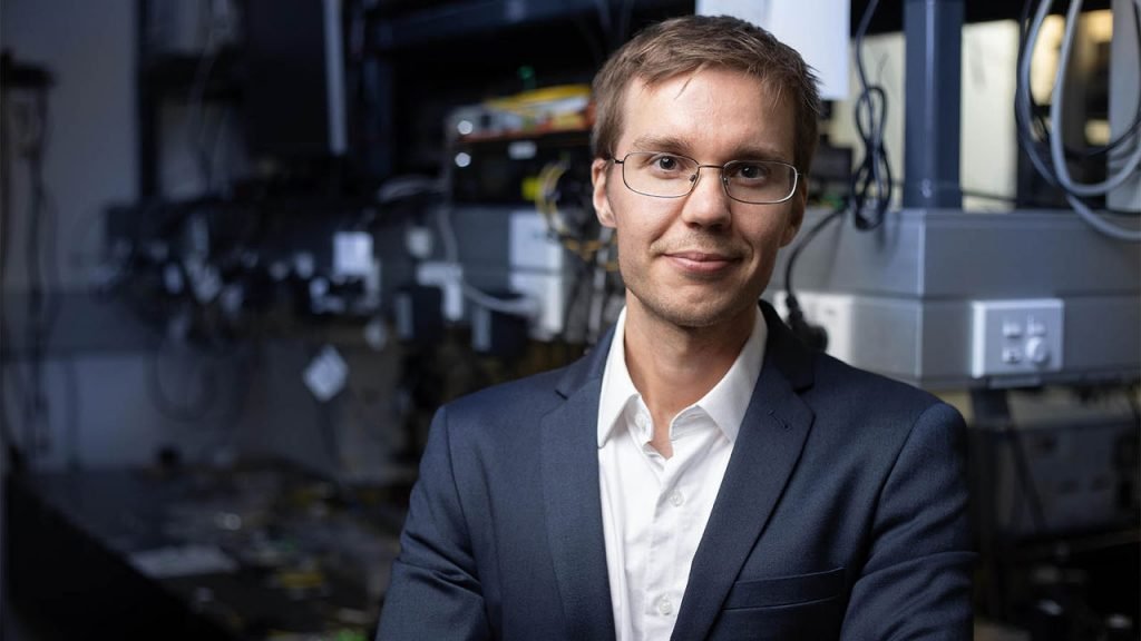 Auckland Laser Research Moves Precision Tools Closer To Chip Scale
