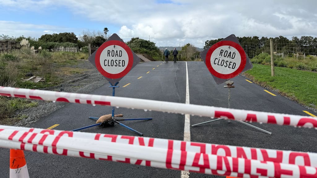 Scott Point Temporary Road To Open After Auckland School Traffic Complaints